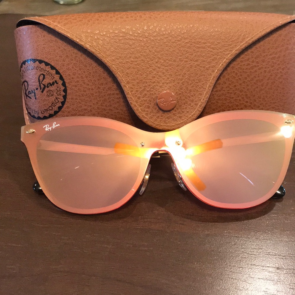 NEW! Ray Ban cat eye sunglasses